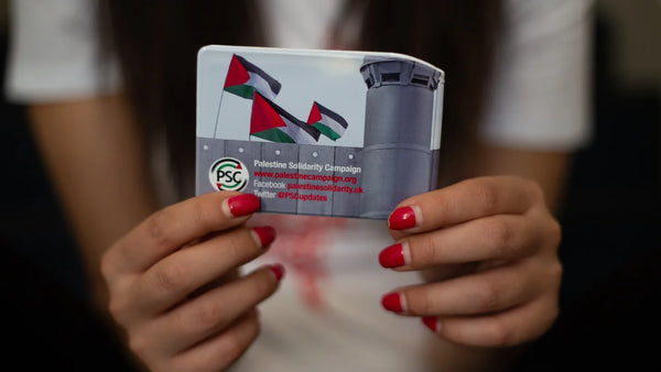 Card Holder 'The Wall'