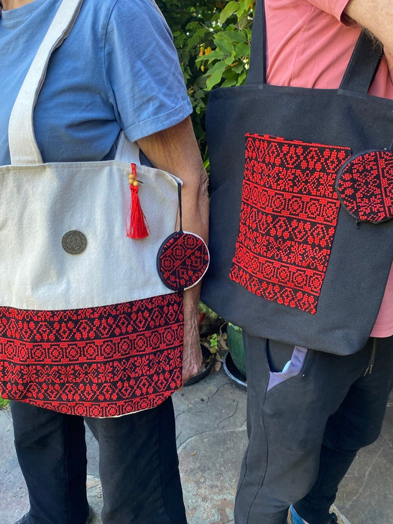 Tatreez shoulder bag