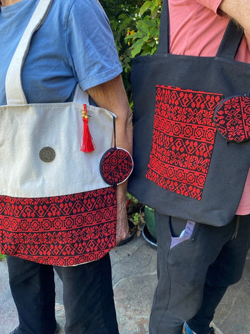 Tatreez shoulder bag